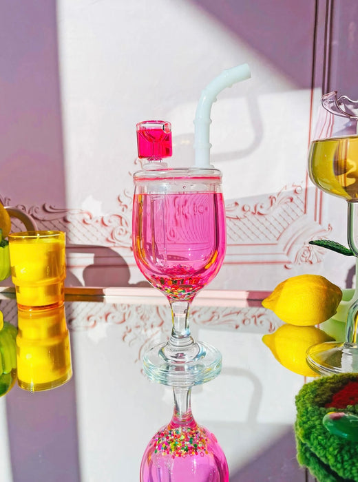 BURNING LOVE Pink Drink Bong