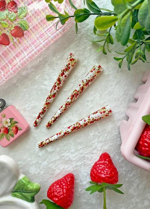 BURNING LOVE STRAWBERRY CONES - 9 PACK