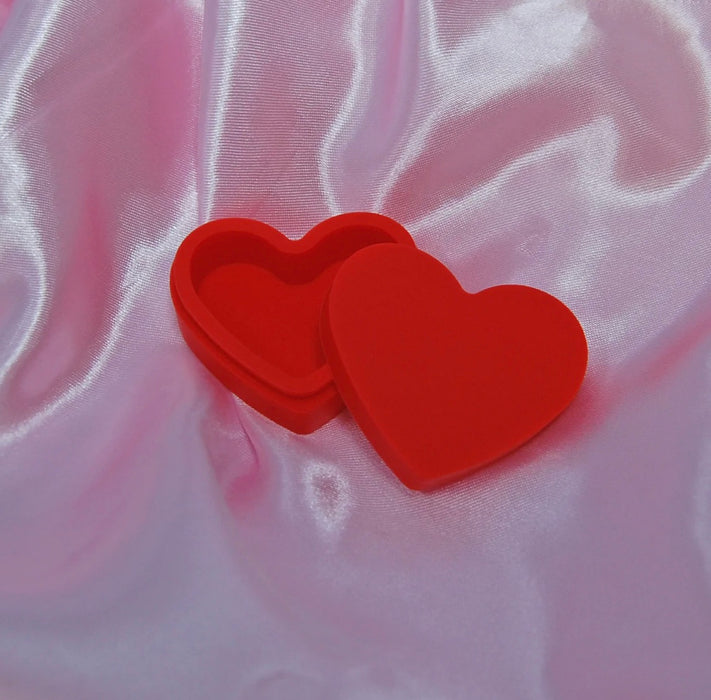 BURNING LOVE Heart silicone container- red