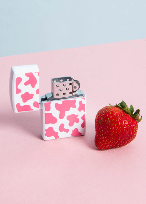 Canna Style PINK COW LIGHTER