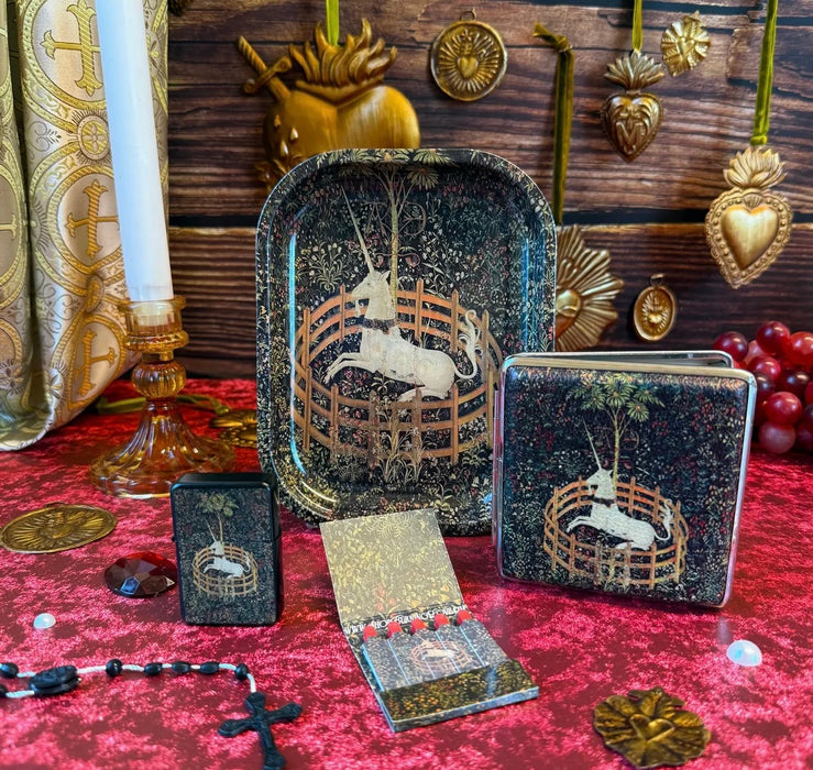 BURNING LOVE Medieval Tapestry Case