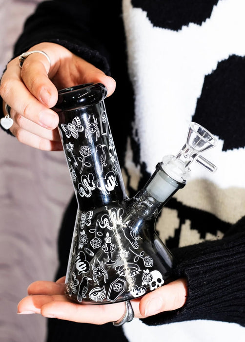 CANNA STYLE GOTH BONG 6"