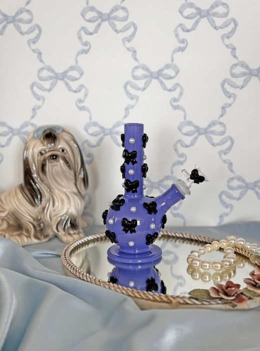 BURNING LOVE Mini Bow and Pearl Bong