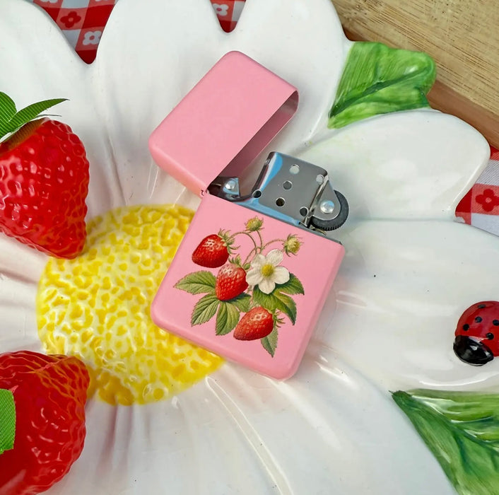 BURNING LOVE Strawberry Lighter