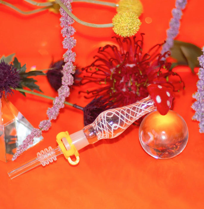 BURNING LOVE Mushroom Dab Straw - Red
