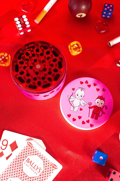 BURNING LOVE XL Kewpie Grinder