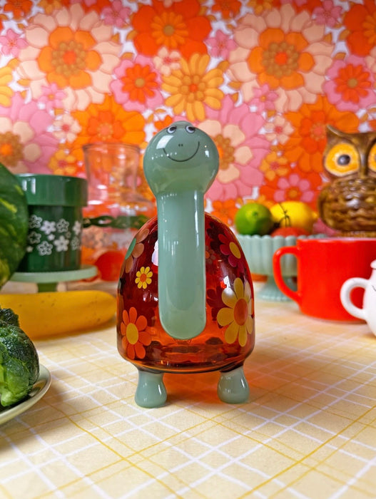 BURNING LOVE RETRO TURTLE BONG