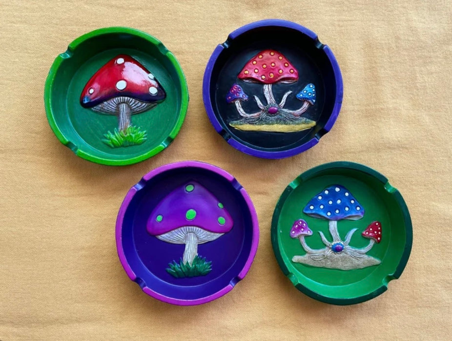 Mushroom Round Polyresin Ashtray | 4.25" GREEN CLASSIC MUSHROOM
