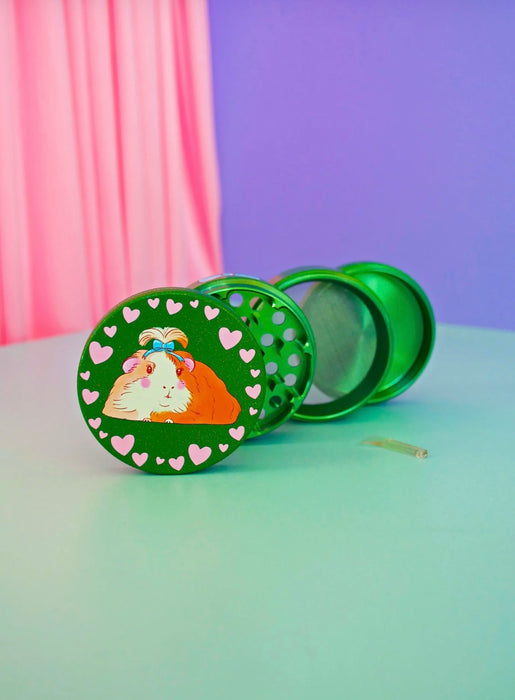 BURNING LOVE Guinea Pig Grinder