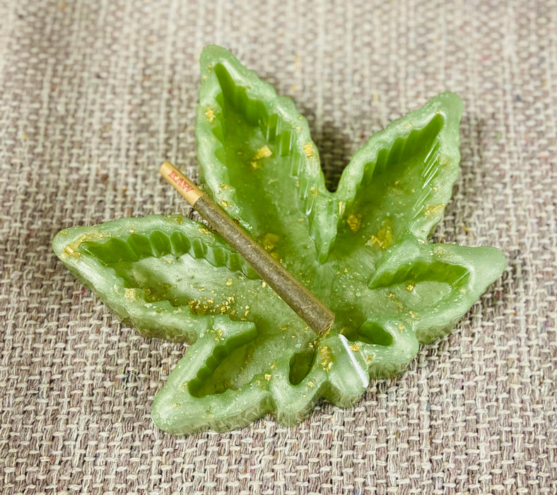 Soleil Bris Large Light Green with Gold Speckled Hand Made Resin PotLeaf Ashtray