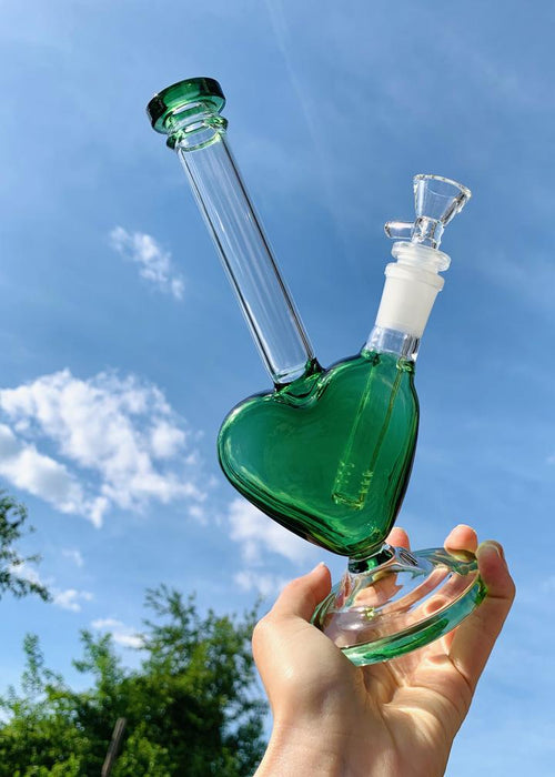 CANNA STYLE GREEN HEART GLASS BONG